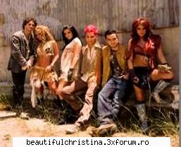alte vedete preferi? inafara christina aguilera etc etc